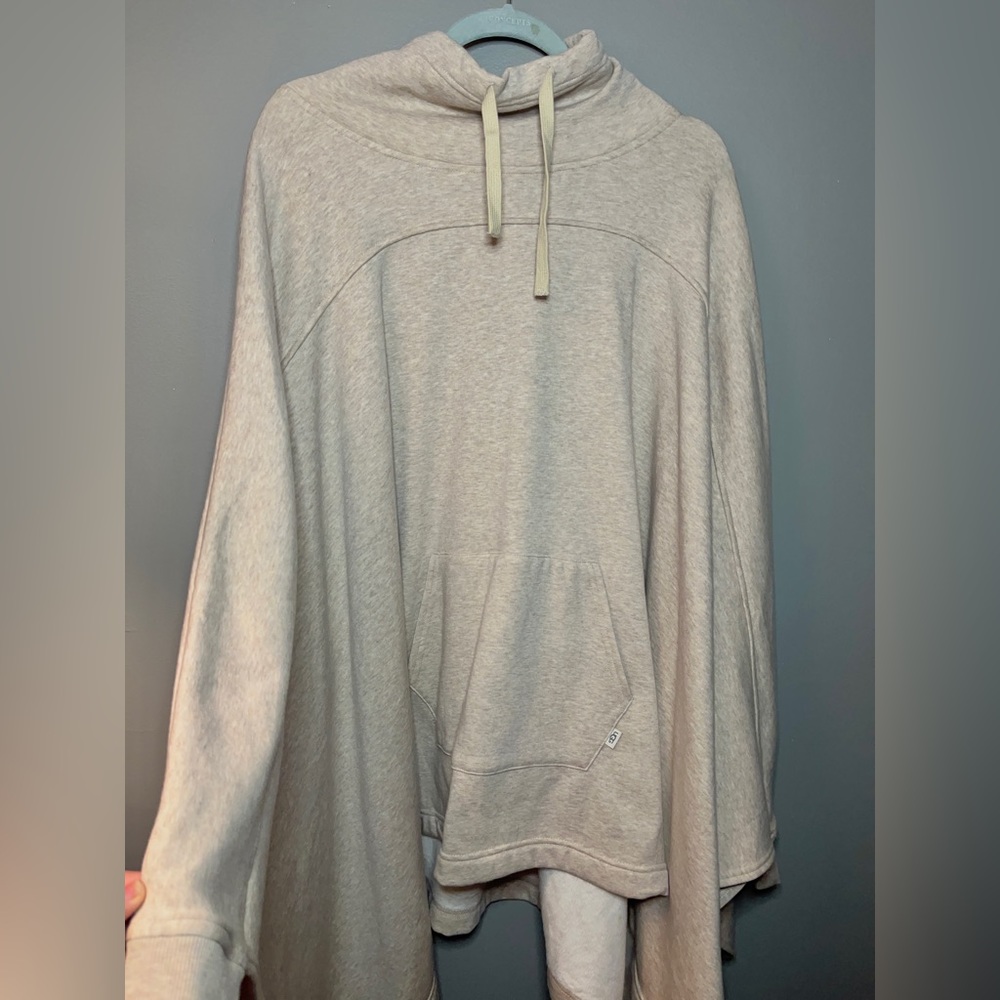 UGG Women's Charlynne Fleece Poncho Sweater In Oatmeal Heather